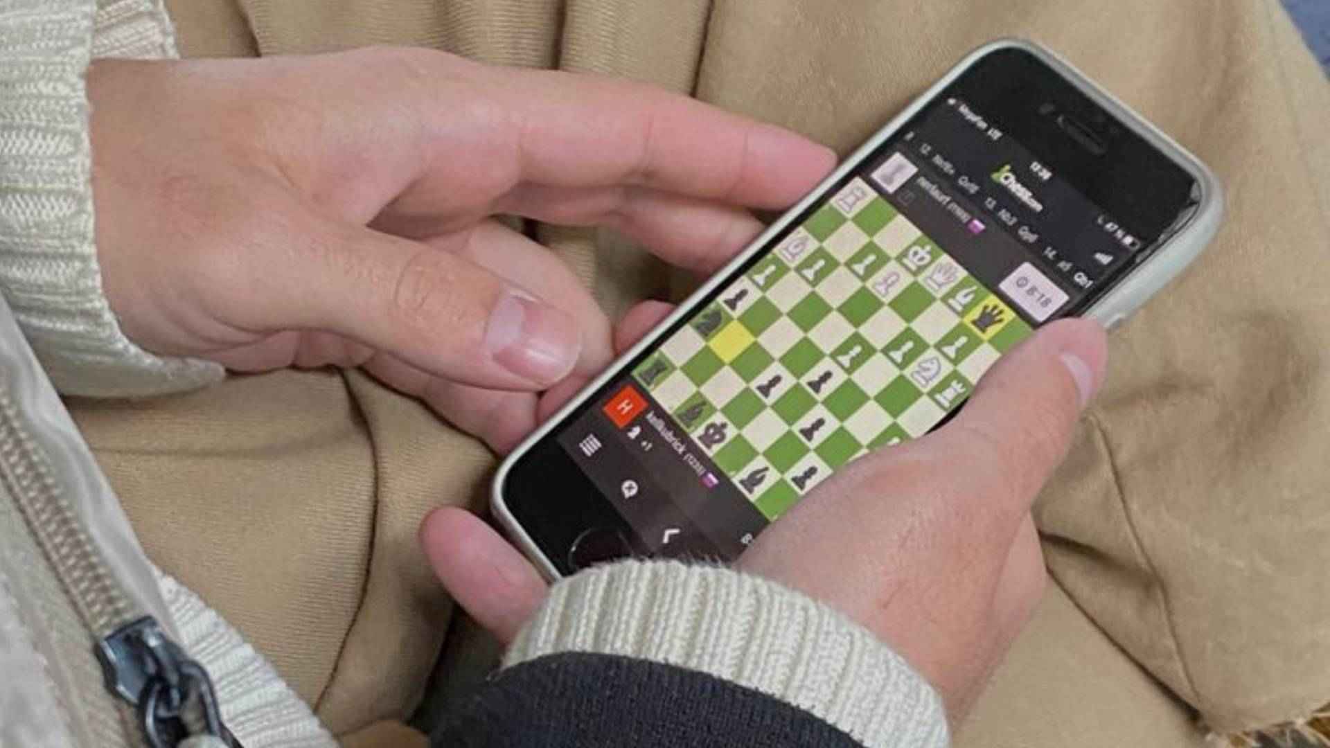Mobile Card Games with Competitive Strategy Leagues